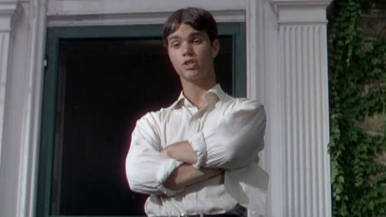 кадр из фильма The Happy Years