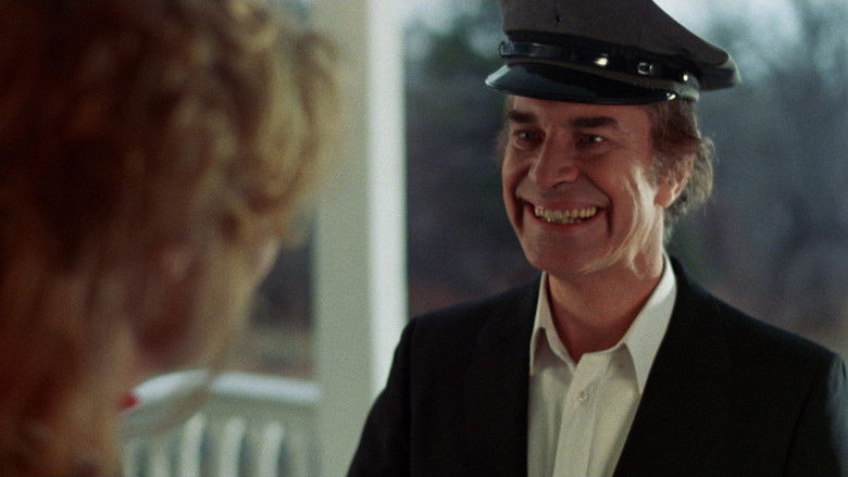 кадр из фильма Одни во тьме