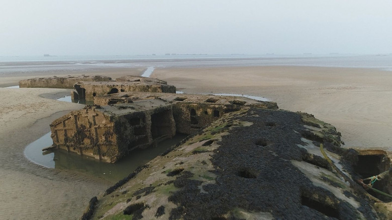 Arromanches, le port du Débarquement