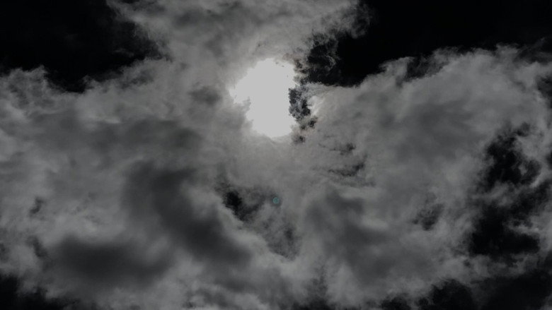 кадр из фильма Mortality