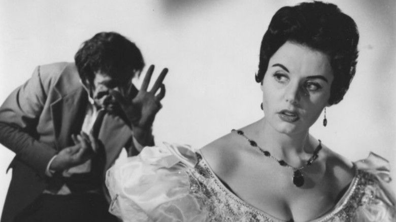 кадр из фильма Месть Франкенштейна