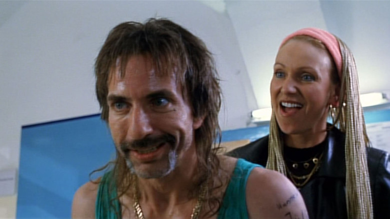 кадр из фильма Верняк