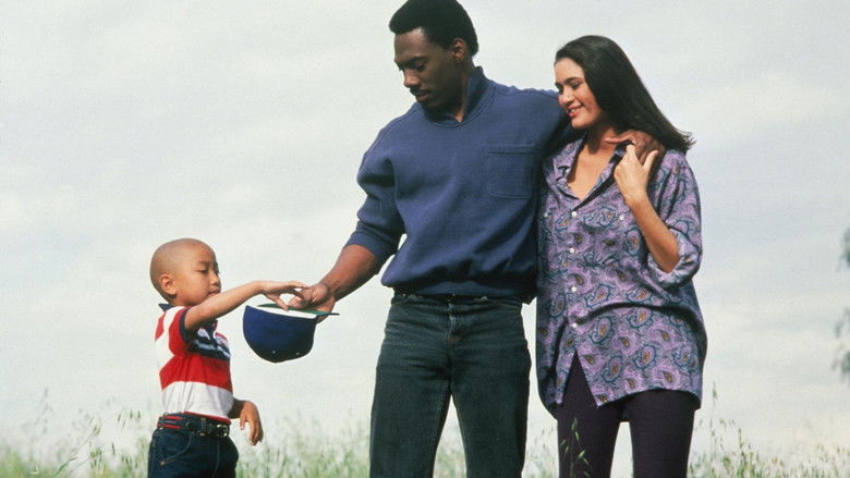 кадр из фильма Золотой ребенок