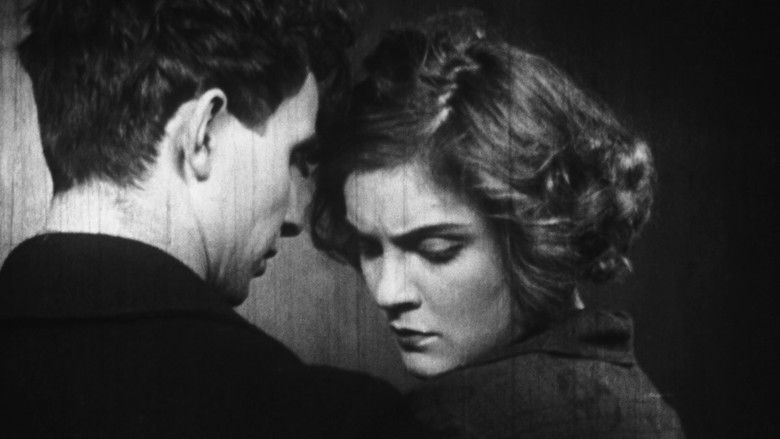 кадр из фильма Мой сын