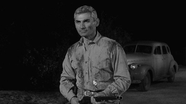 кадр из фильма Man in the Shadow