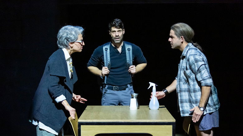 кадр из фильма מיקי מציל