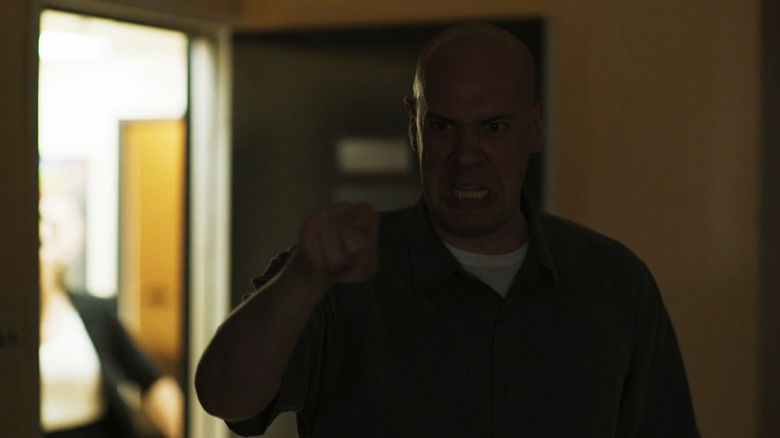 кадр из фильма Никогда не заморачивайся