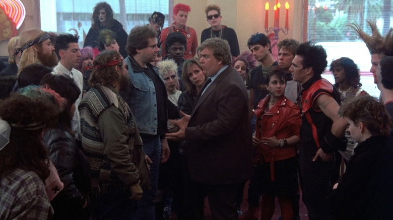 кадр из фильма Слетая с катушек