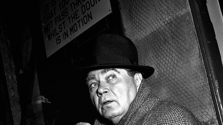 кадр из фильма The House of the Arrow