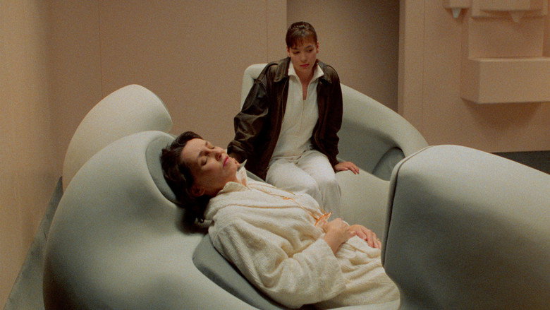 кадр из фильма Девушки-рабыни из бесконечности