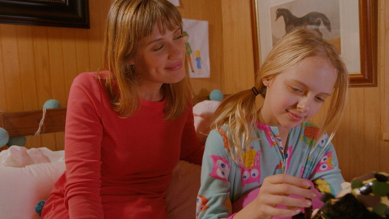 кадр из фильма Cold Winter's Night