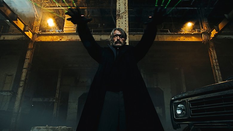 кадр из фильма Полярный