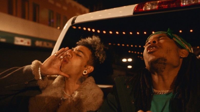 кадр из фильма Заблудшие души