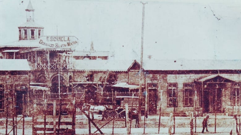 кадр из фильма Escuela Santa María de Iquique 1907