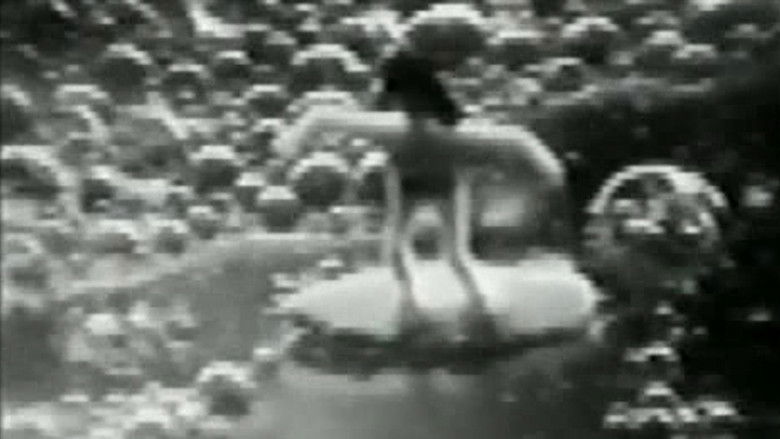 кадр из фильма Strange Weather