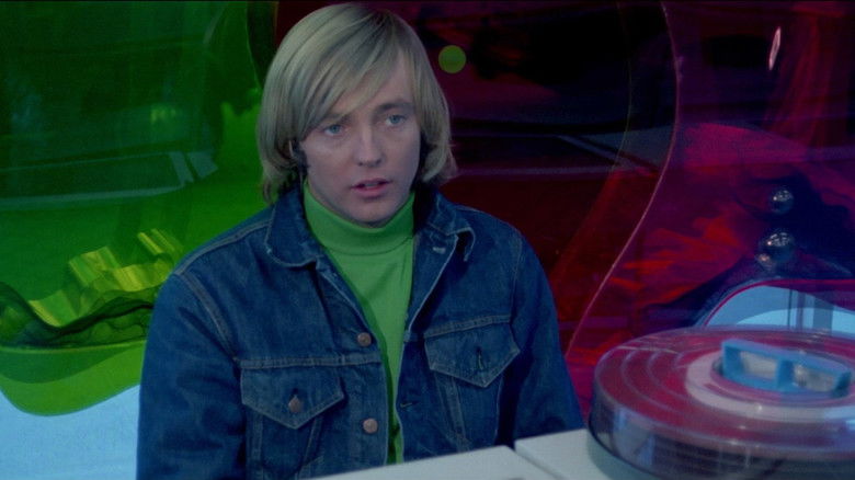 кадр из фильма Капля крови, чтобы умереть любя