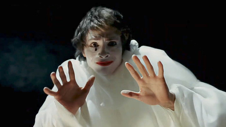 кадр из фильма Господин оформитель