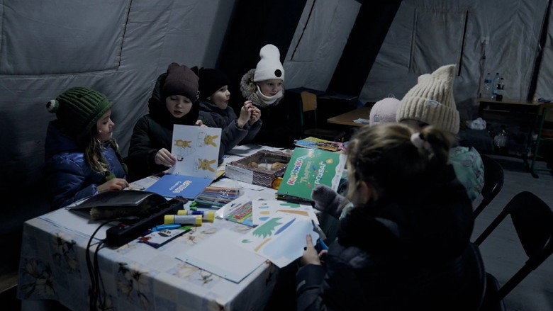 кадр из фильма Pimeduse poolt valgustatud