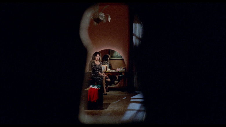 кадр из фильма Аромат дамы в черном