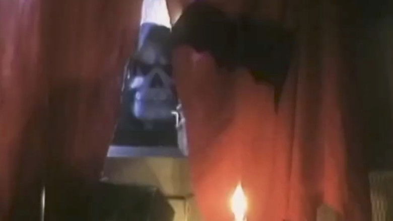 кадр из фильма Darkest Hour