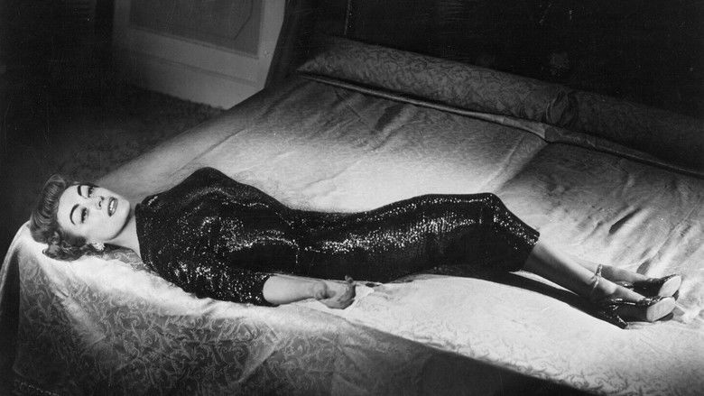 кадр из фильма Королева пчел