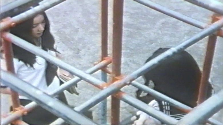 кадр из фильма セミドキュメント　（秘）制服売春・白い乳房