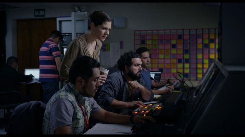 кадр из фильма Dos Besos