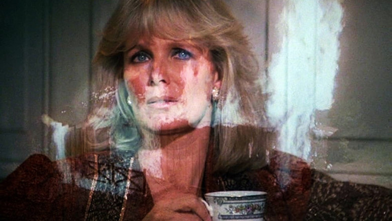 кадр из фильма The Dark, Krystle