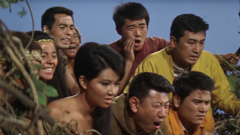 кадр из фильма Годзилла против Морского монстра