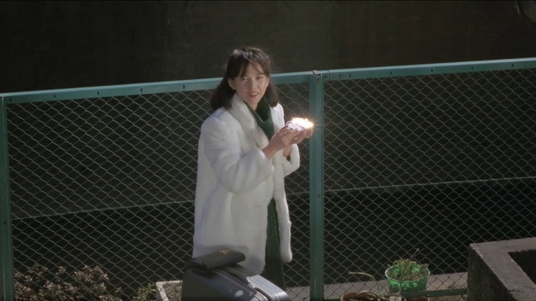 кадр из фильма 黒い下着の女