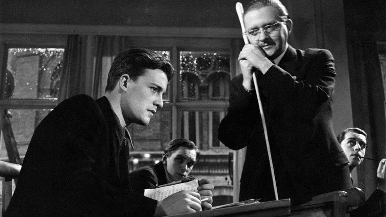 кадр из фильма Травля