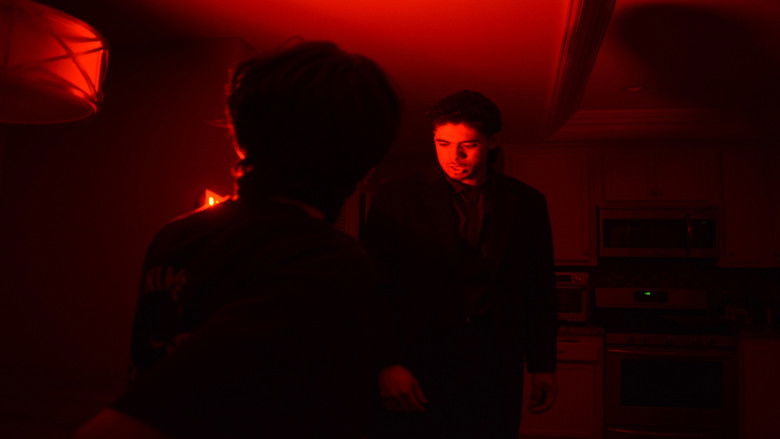 кадр из фильма BOUND