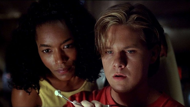 кадр из фильма Зубастики 4