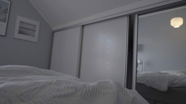 кадр из фильма Lampa i taket