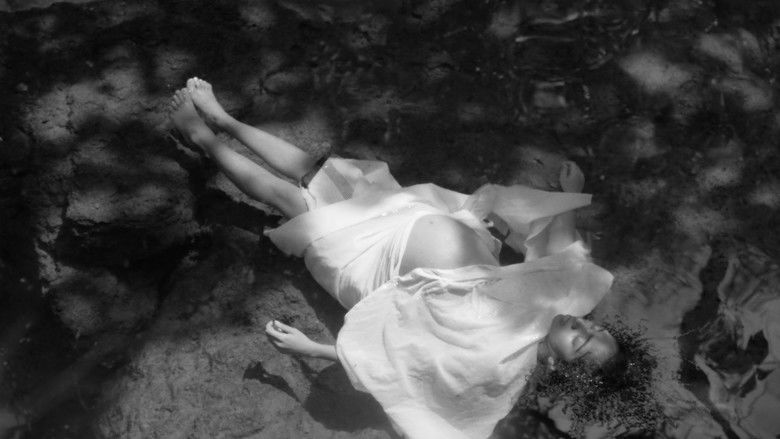 кадр из фильма കരിഞ്ഞി