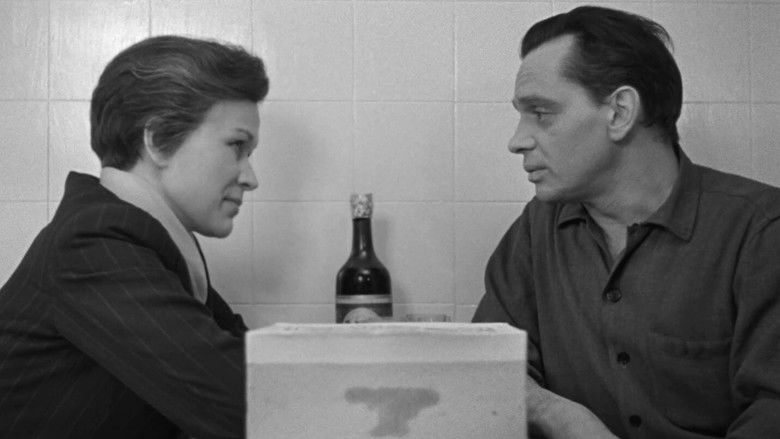 кадр из фильма Крылья