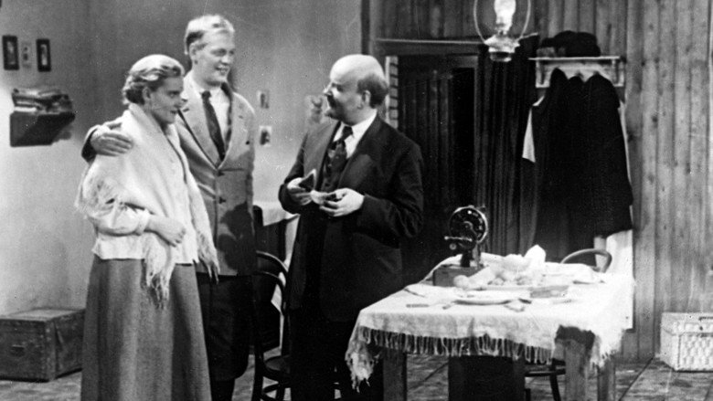 кадр из фильма Ленин в Октябре