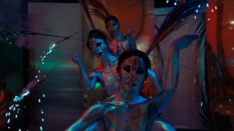 кадр из фильма 江戸川乱歩全集　恐怖奇形人間