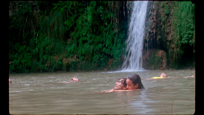 кадр из фильма Últim dia d’estiu