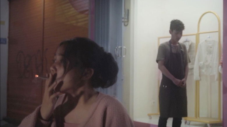 кадр из фильма Sentuhlah Diriku