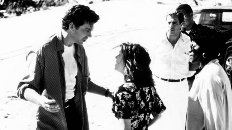 кадр из фильма Успеть до полуночи: Когда твоя жизнь в опасности