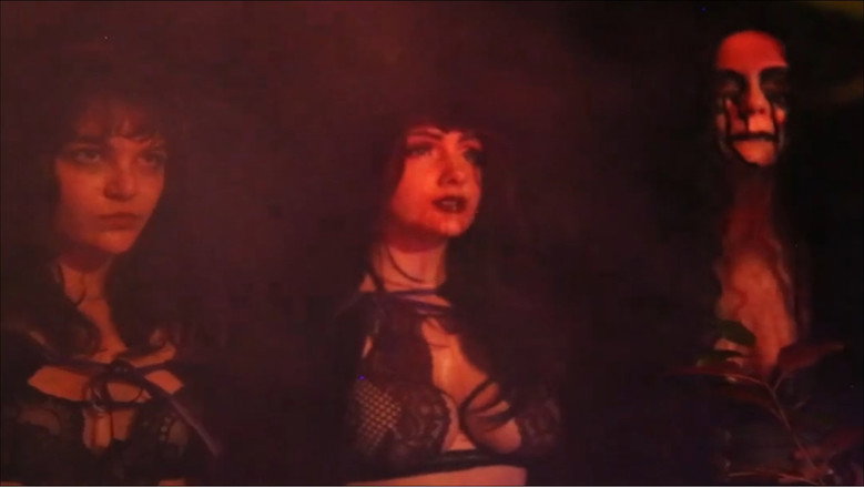 кадр из фильма Night of the Blood Curse