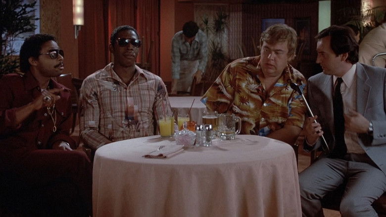 кадр из фильма Слетая с катушек