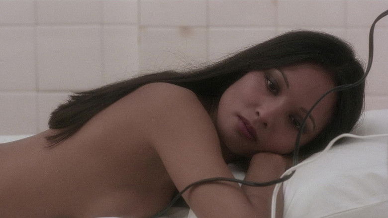 кадр из фильма Черная Эммануэль в Японии