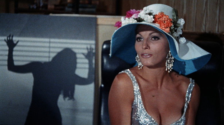 кадр из фильма Два тайных ангела