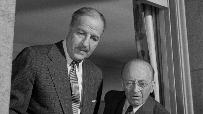 кадр из фильма Номер для директоров