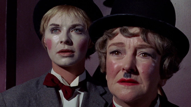 кадр из фильма Убийство сестры Джордж