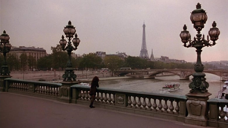 кадр из фильма Забыть Париж