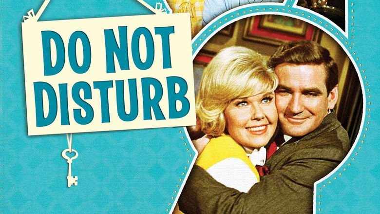 кадр из фильма Не Беспокоить