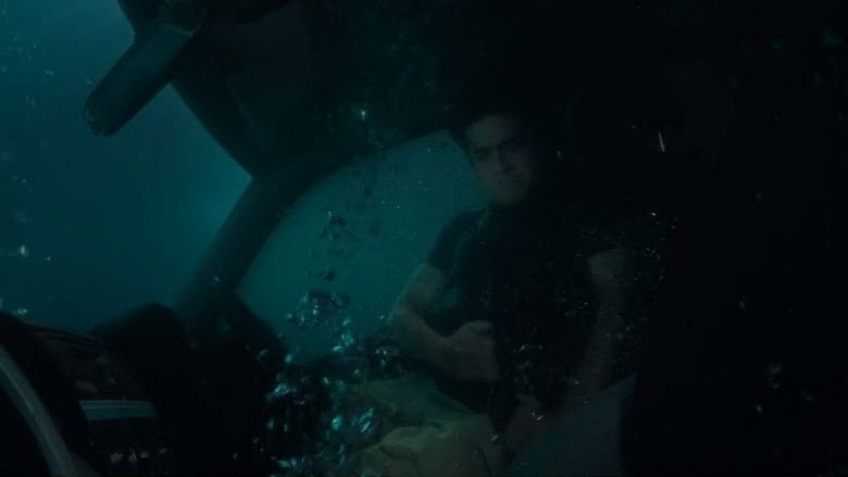 кадр из фильма Jembatan Shiratal Mustaqim